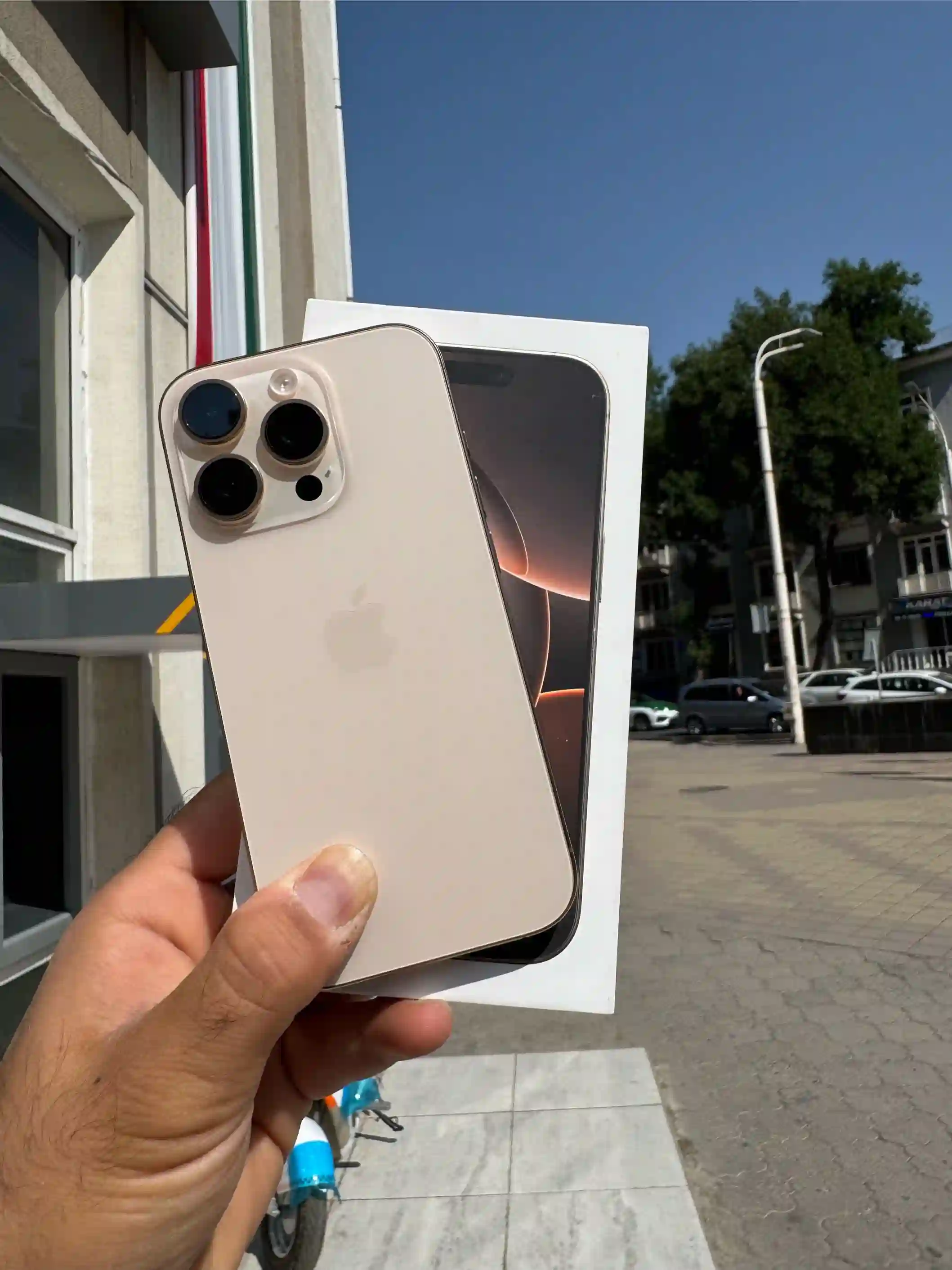 Apple Iphone 16 pro