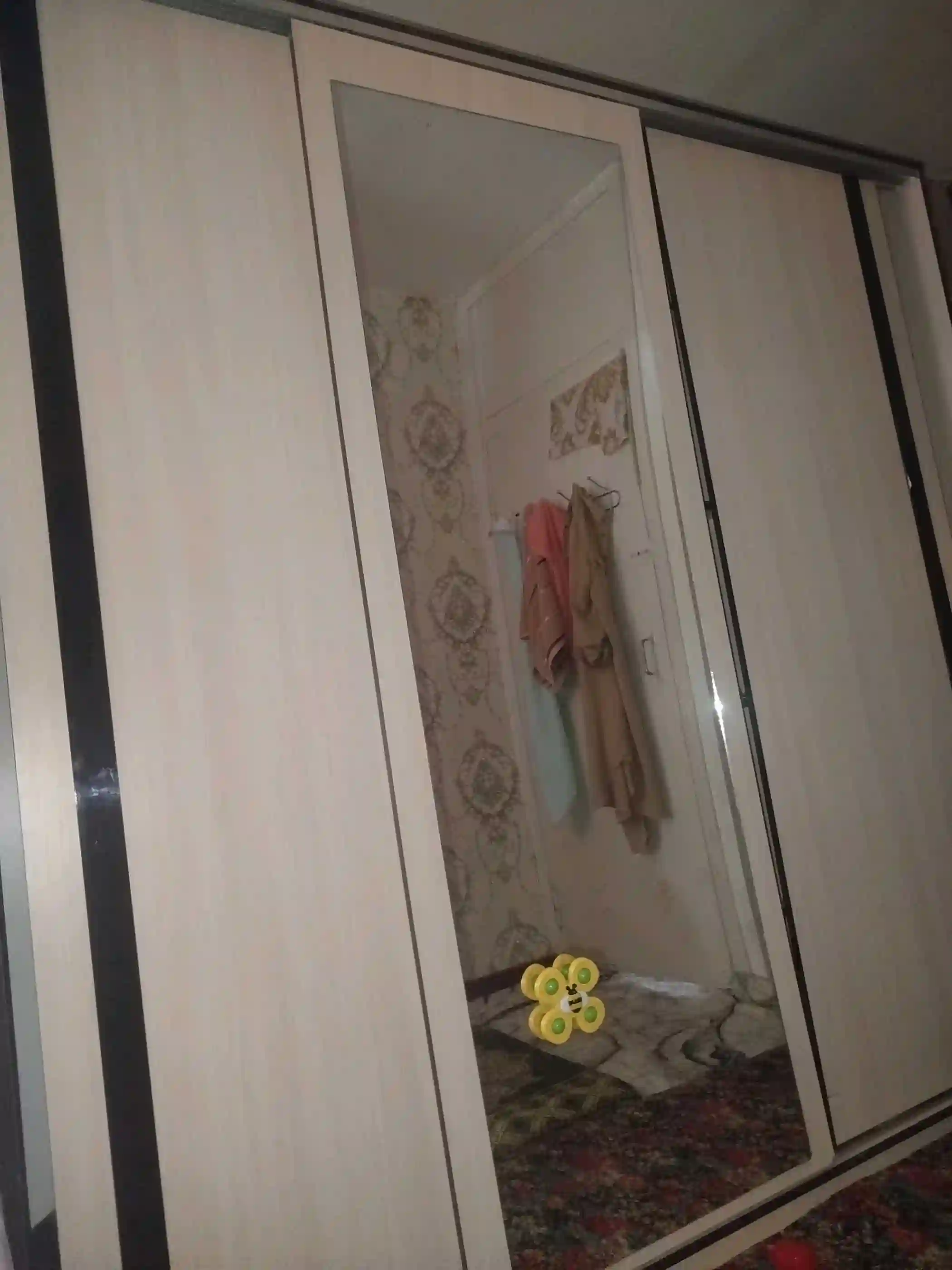 Шкаф