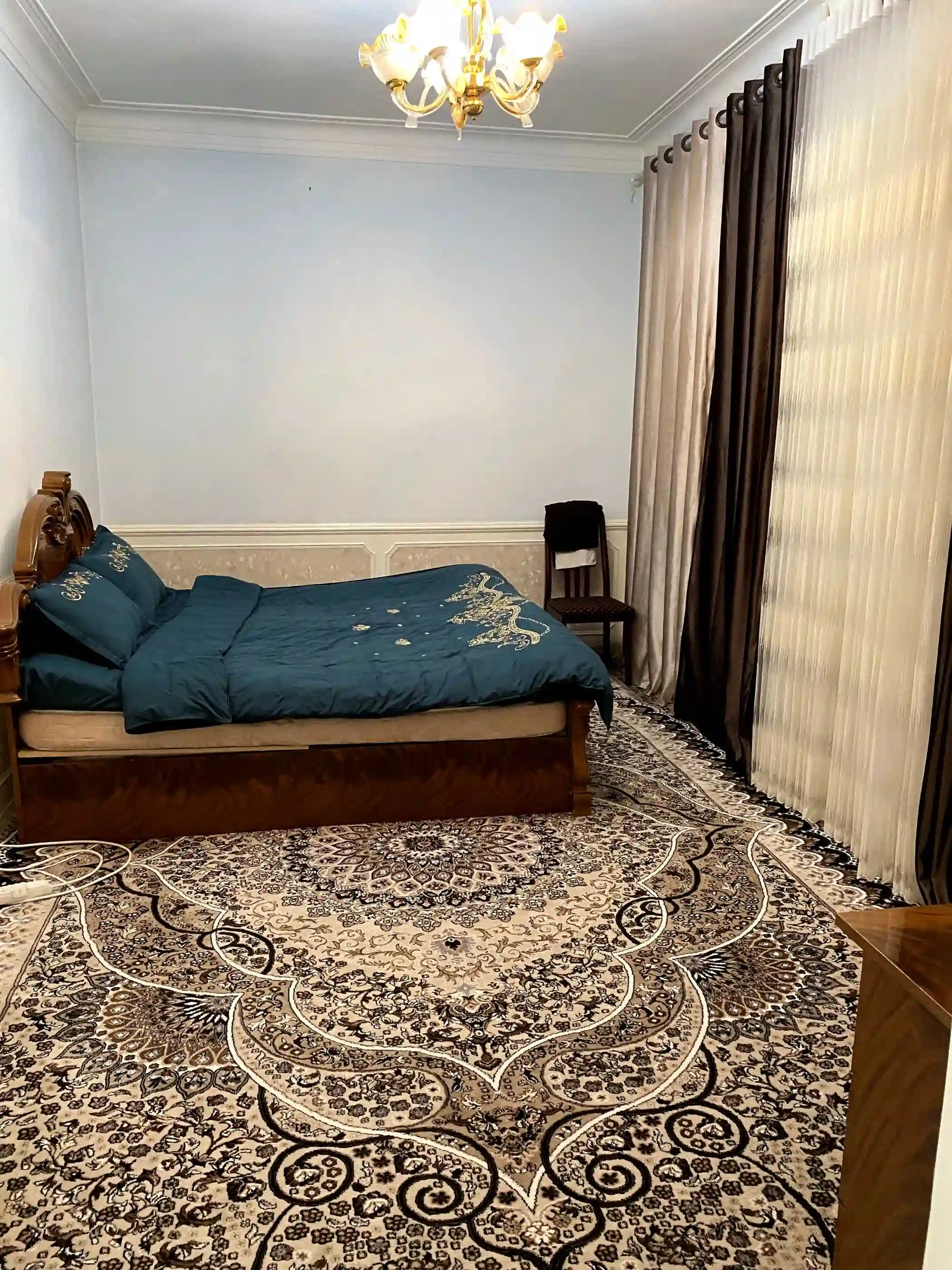 3 этажный, 14-комн. дом, 550 м², в центре города Куляб