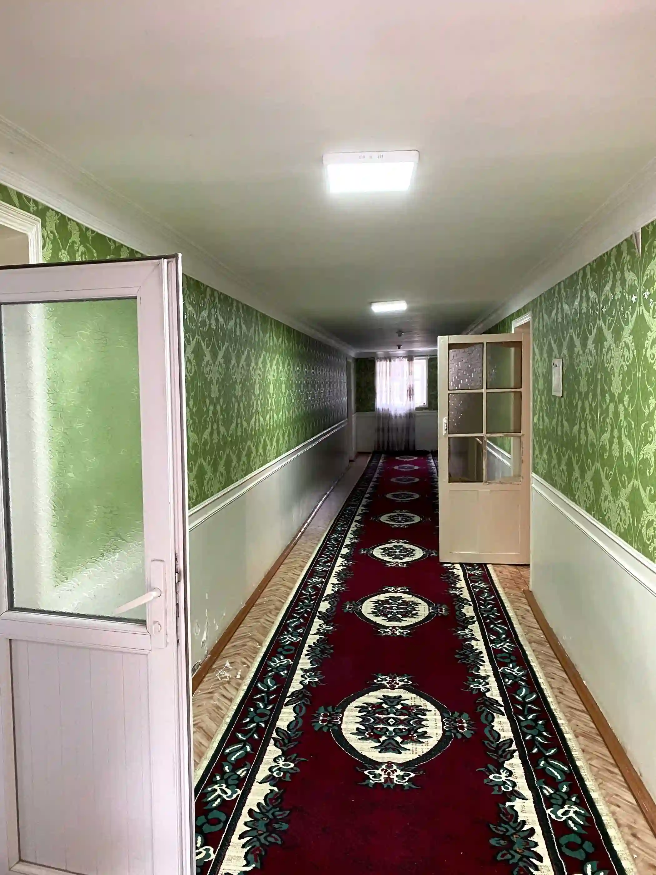 3 этажный, 14-комн. дом, 550 м², в центре города Куляб