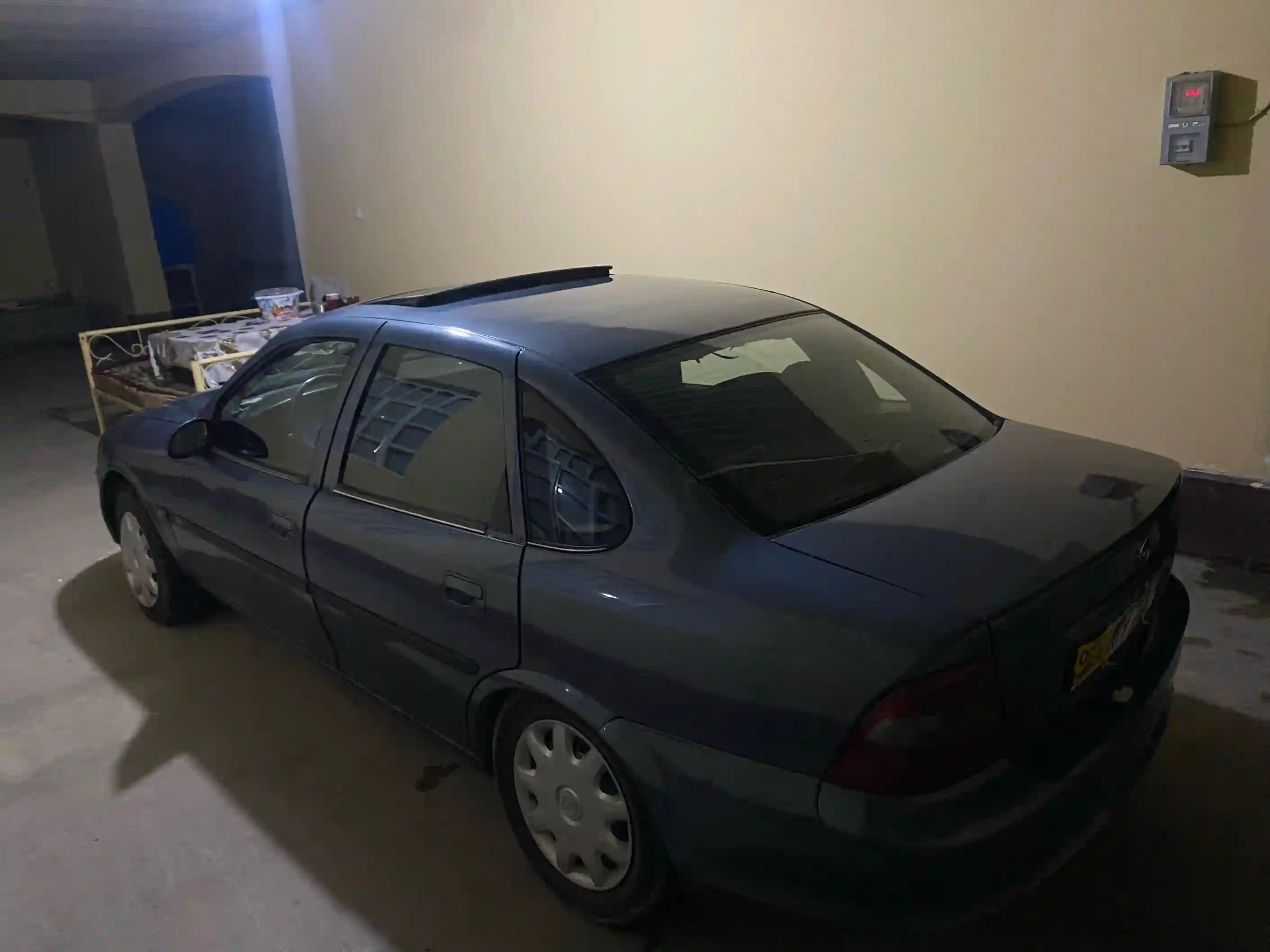 Opel Vectra b 1998 — миниатюра 2