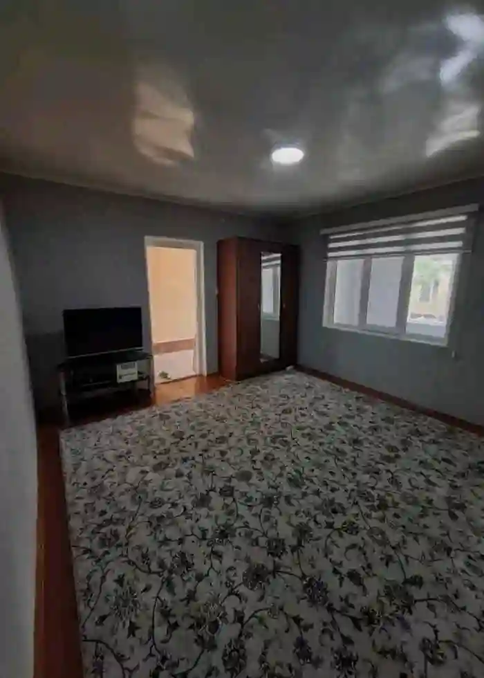 1 этажный, 6-комн. дом, 135 м², 2 соток, Фирдавси