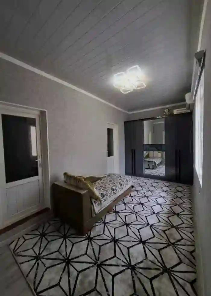 1 этажный, 6-комн. дом, 135 м², 2 соток, Фирдавси