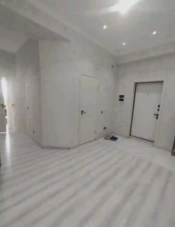 2-к квартира, 12 этаж, 74 м², Шохмансур
