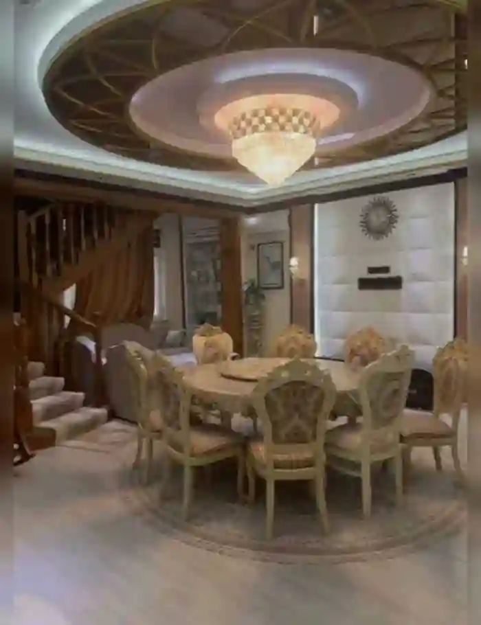 4-к квартира, 3 этаж, 216 м², Шохмансур