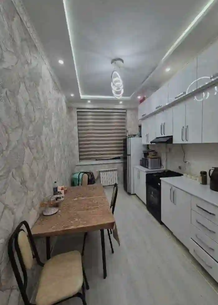 3-к квартира, 2 этаж, 103 м², Сино