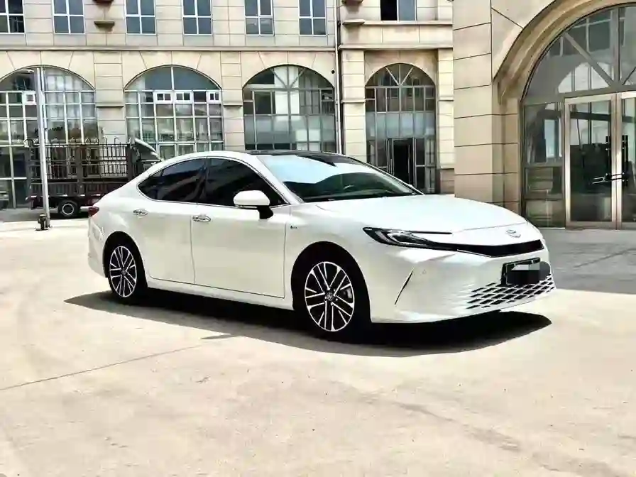 Toyota Camry 2024 — миниатюра 4
