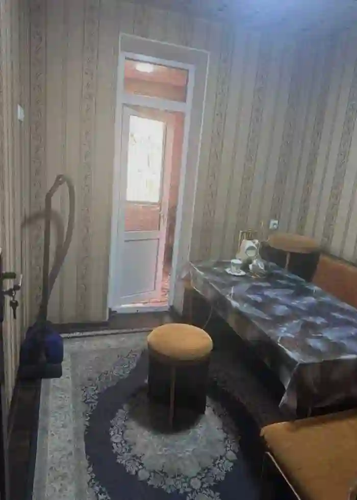 4-к квартира, 4 этаж, 80 м², Фирдавси