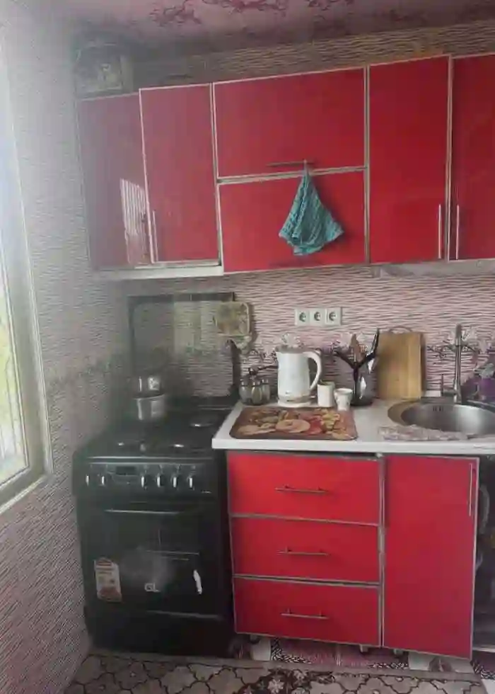 4-к квартира, 4 этаж, 80 м², Фирдавси