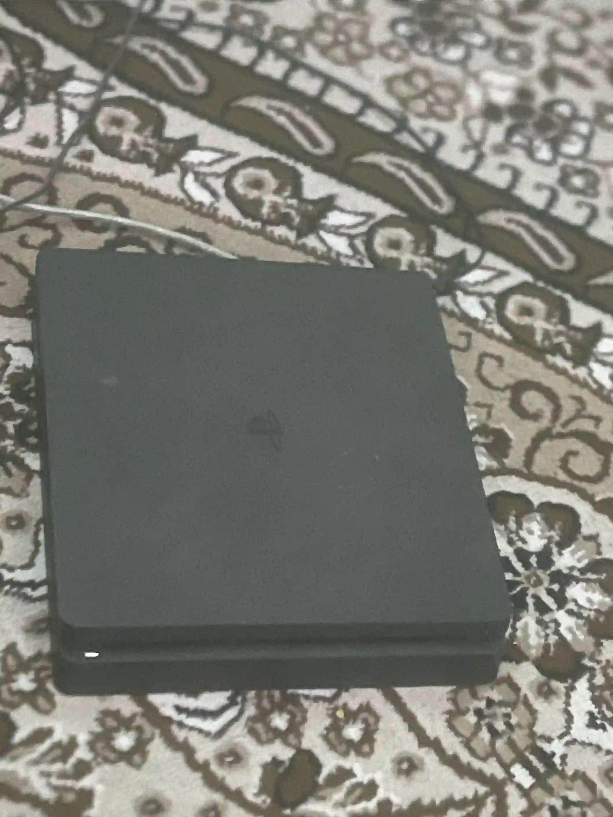 PlayStation 4Slimm 