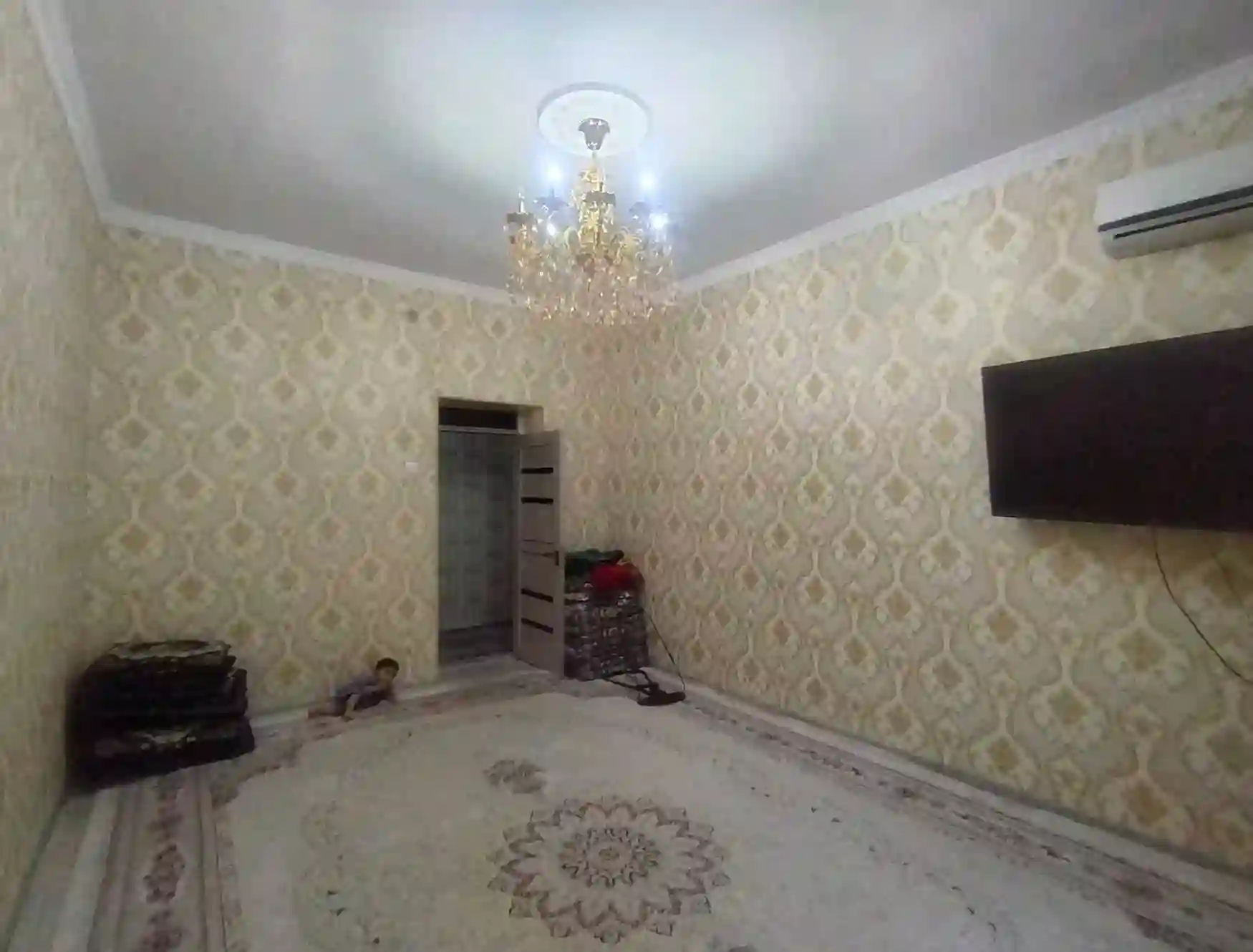 3-к квартира, 1 этаж, 83 м², Сино, 103 мкр