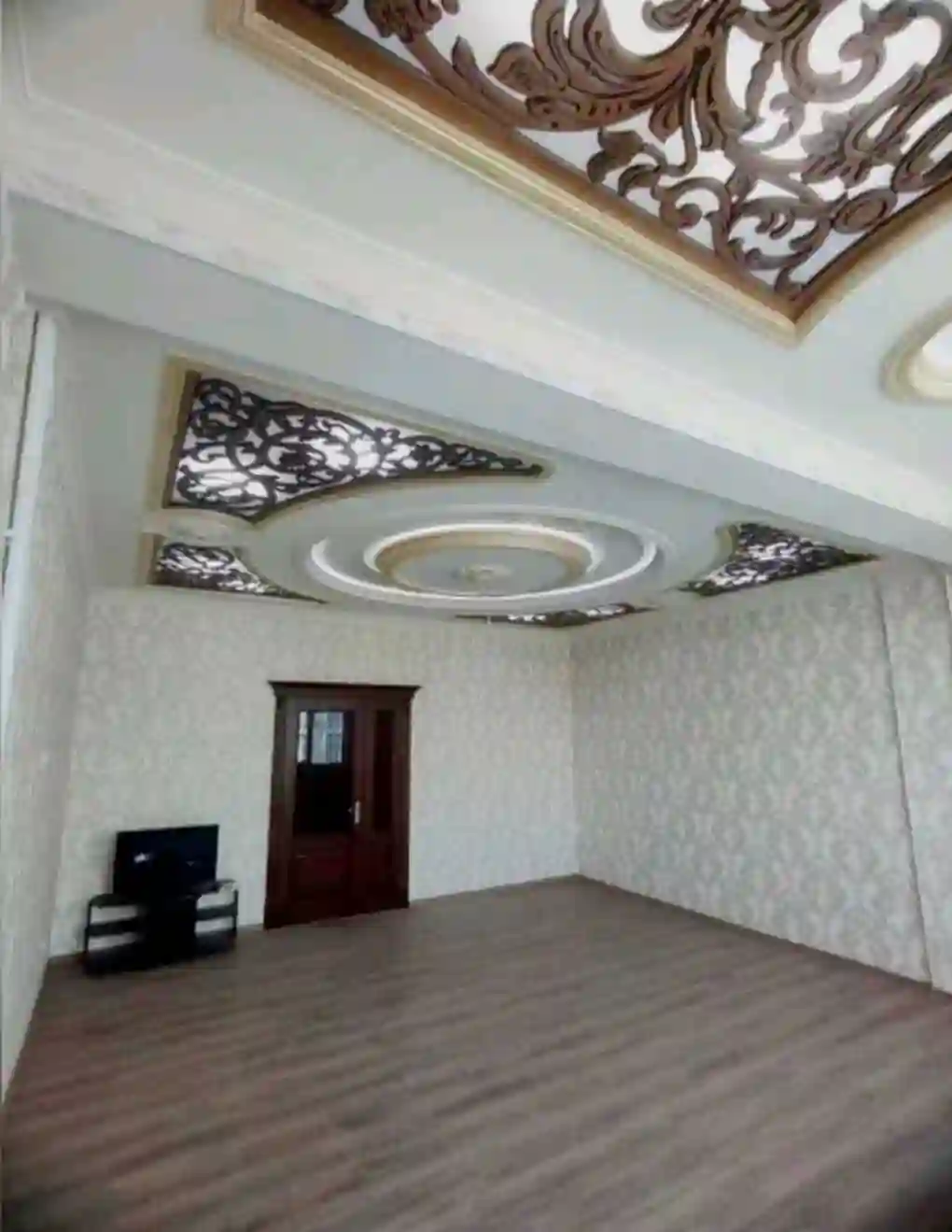 2-к квартира, 3 этаж, 91 м², Худжанд