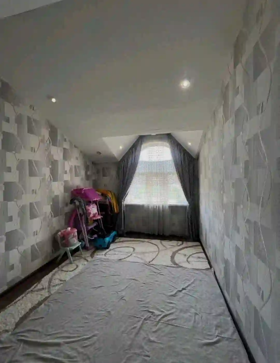 3-к квартира, 6 этаж, 85 м², Худжанд