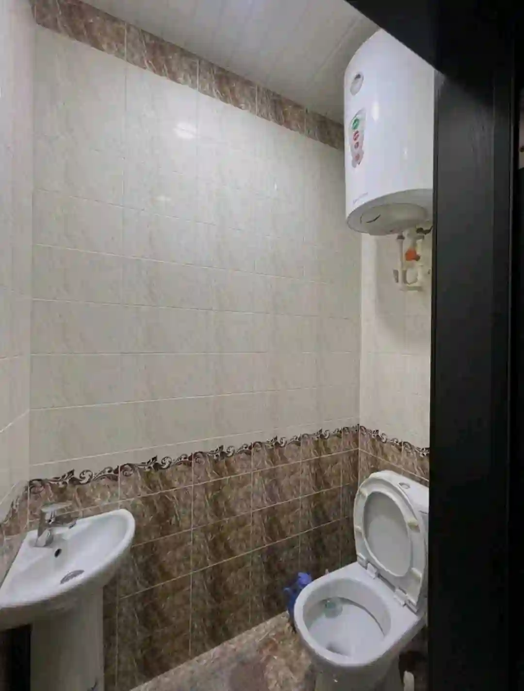 3-к квартира, 6 этаж, 85 м², Худжанд