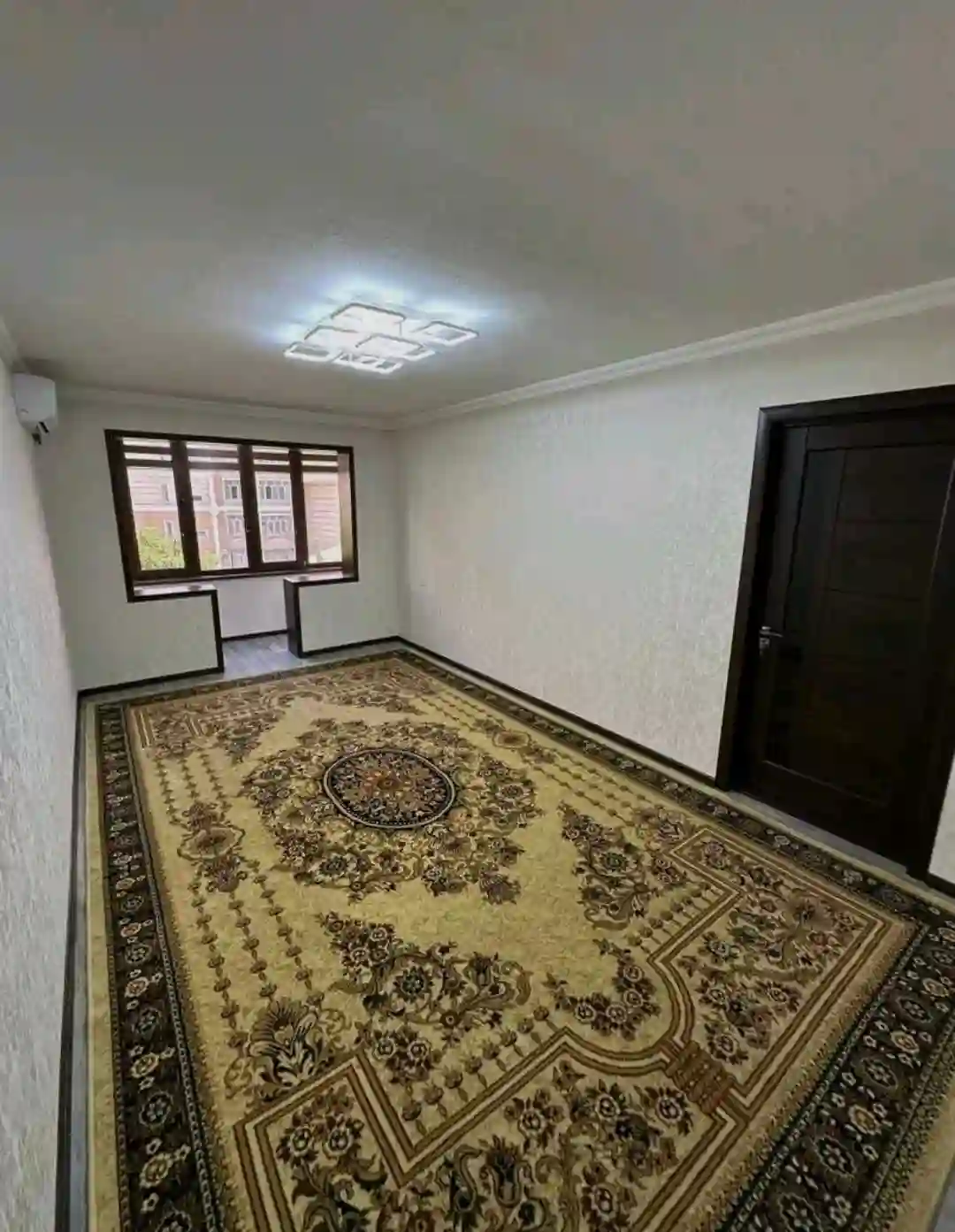 4-к квартира, 3 этаж, 85 м², Худжанд