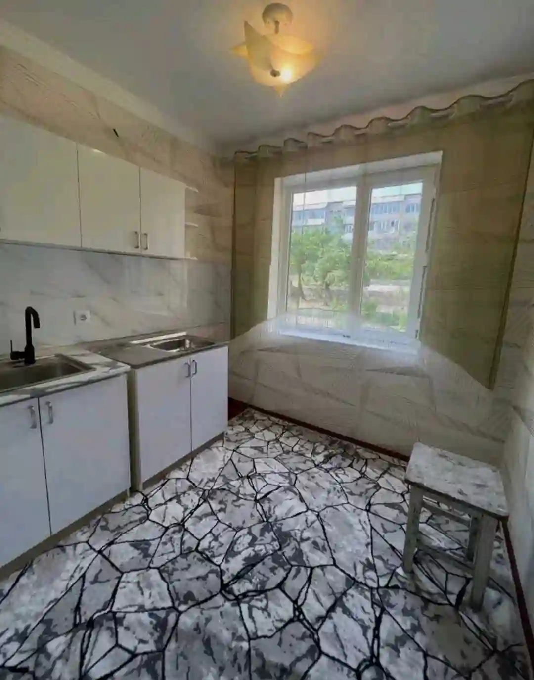 2-к квартира, 1 этаж, 50 м², Худжанд