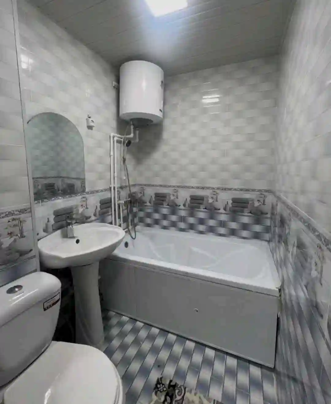 2-к квартира, 1 этаж, 50 м², Худжанд