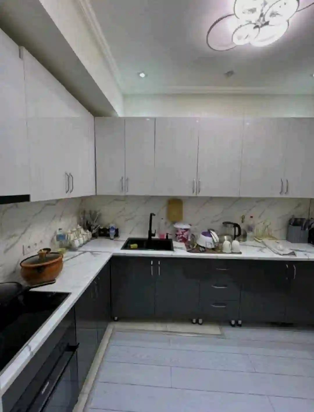2-к квартира, 13 этаж, 51 м², Шохмансур