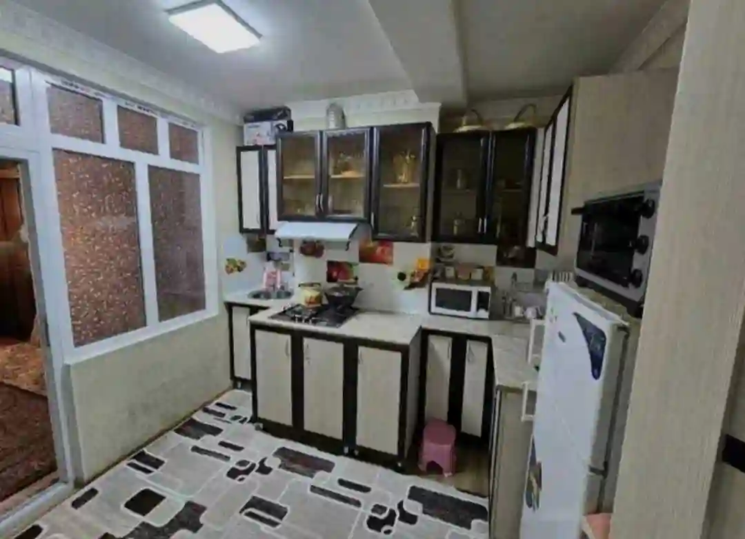 2-к квартира, 5 этаж, 50 м², Фирдавси