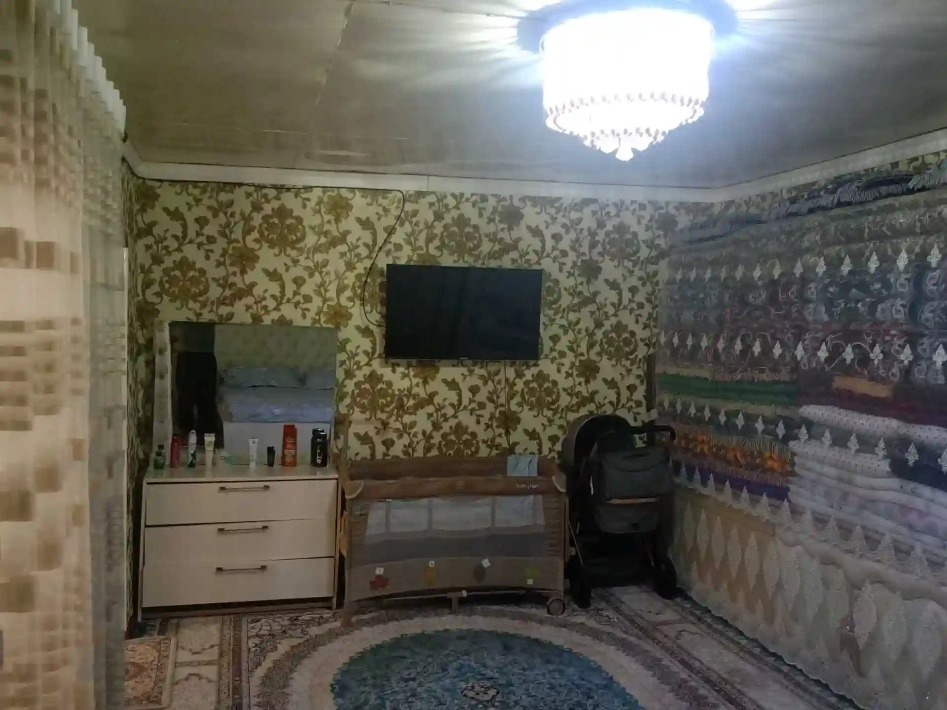 1 этажный, 4-комн. дом,  м², 8 соток, н Шоҳмансур