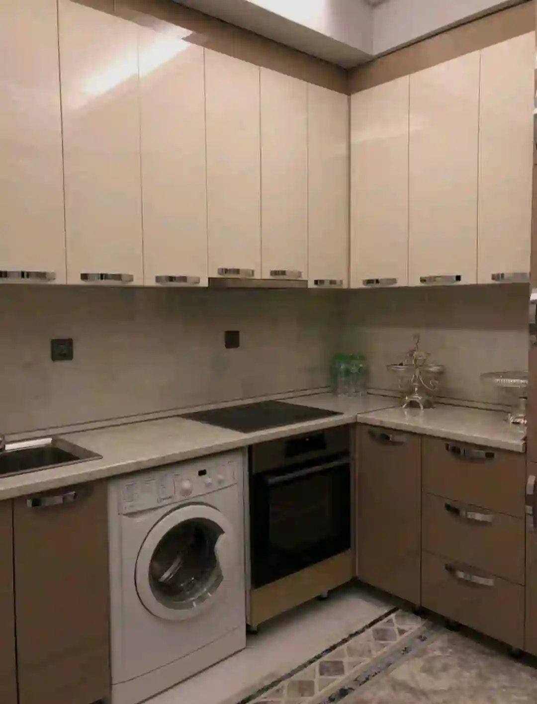 2-к квартира, 3 этаж, 50 м², Шохмансур