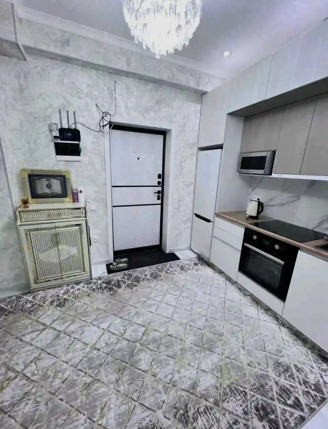 2-к квартира, 18 этаж, 47 м², Шохмансур