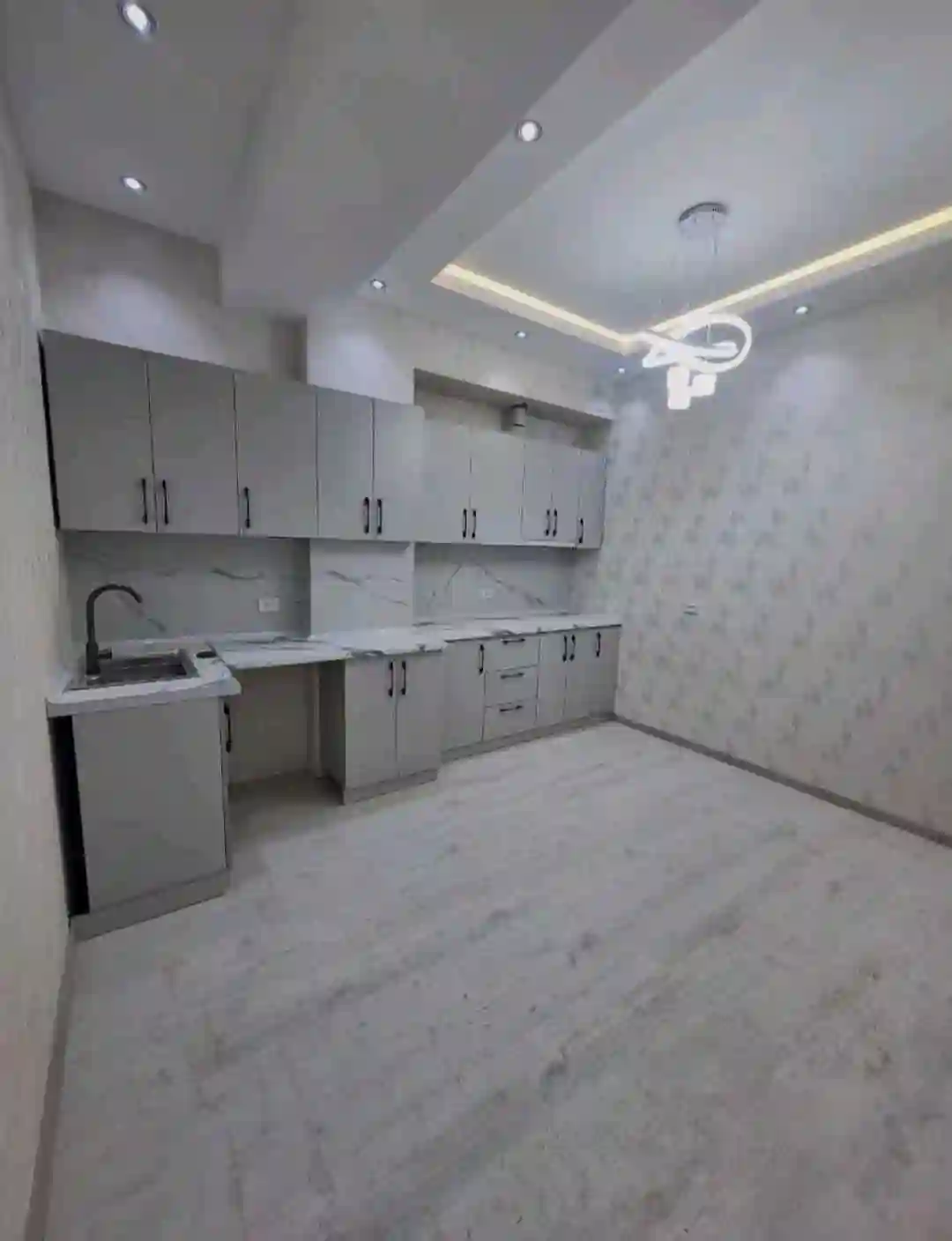 2-к квартира, 9 этаж, 70 м², Сино