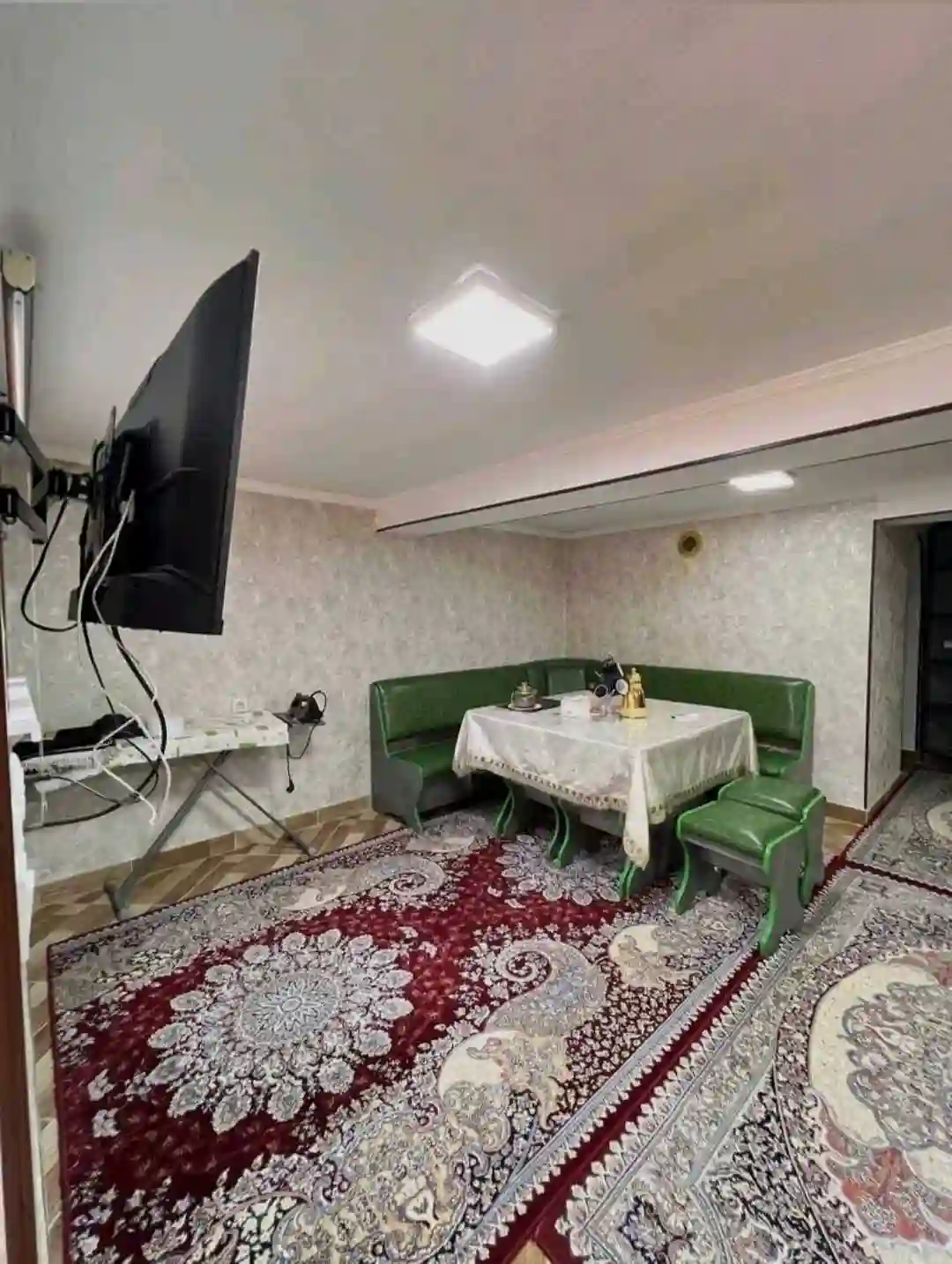2 этажный, 4-комн. дом, 1342 м², 2 соток, Фирдавси