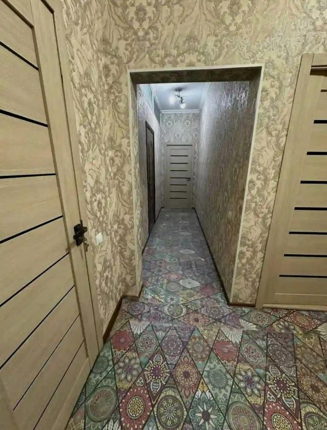2-к квартира, 3 этаж, 65 м², Шохмансур