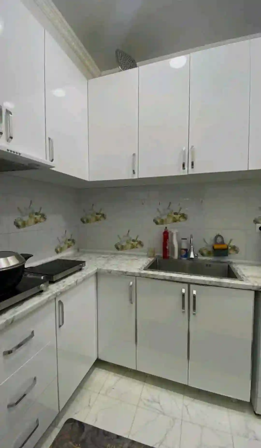 3-к квартира, 11 этаж, 78 м², Фирдавси