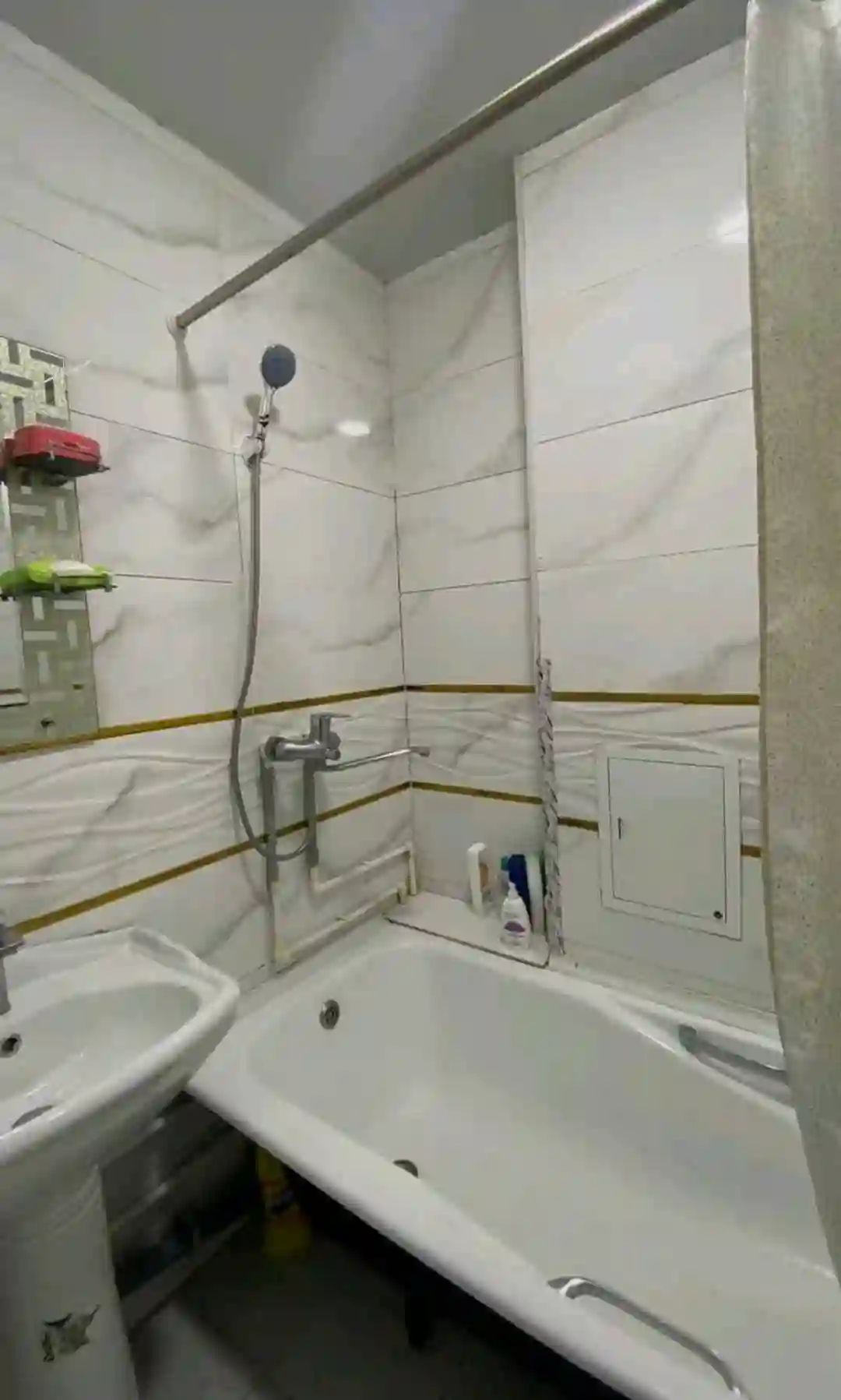 3-к квартира, 11 этаж, 78 м², Фирдавси