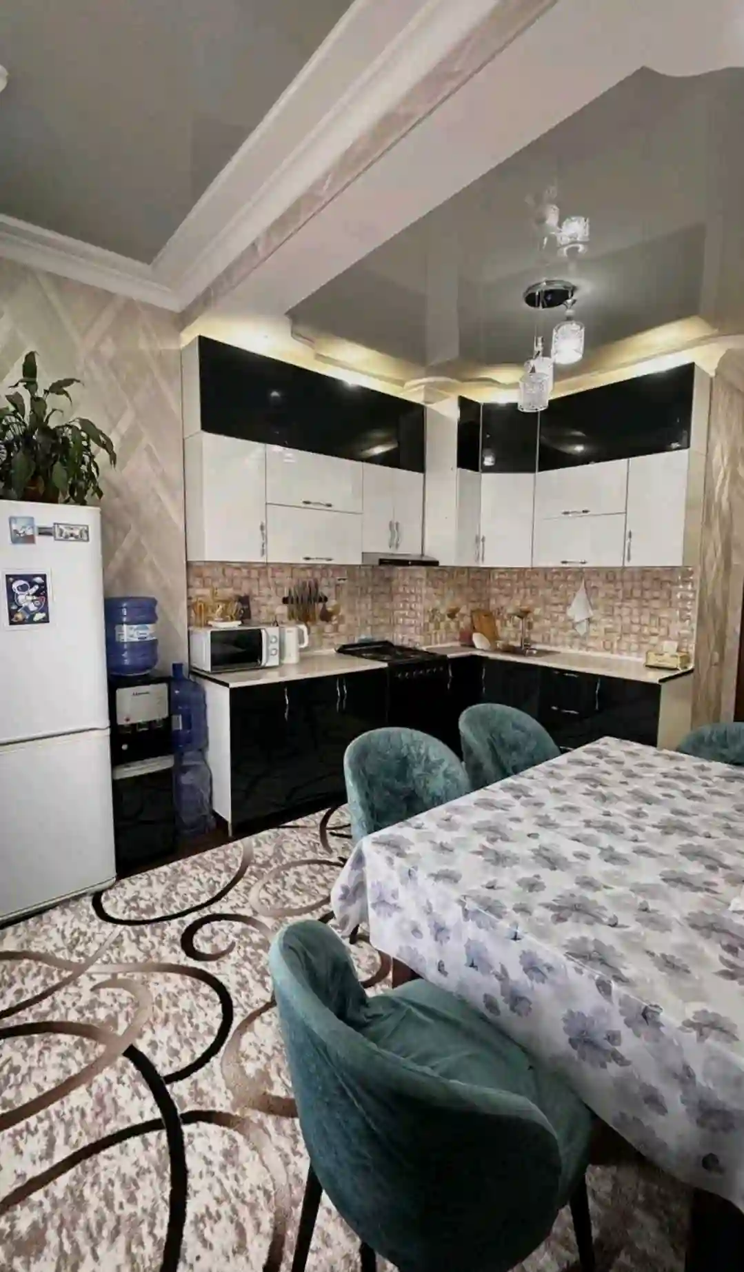 2-к квартира, 9 этаж, 74 м², Фирдавси