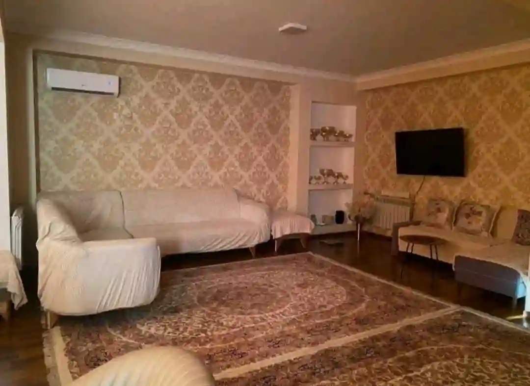 2-к квартира, 1 этаж, 83 м², Сино