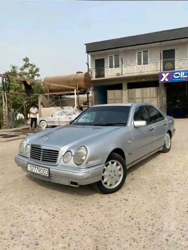 Mercedes-benz E class 1998