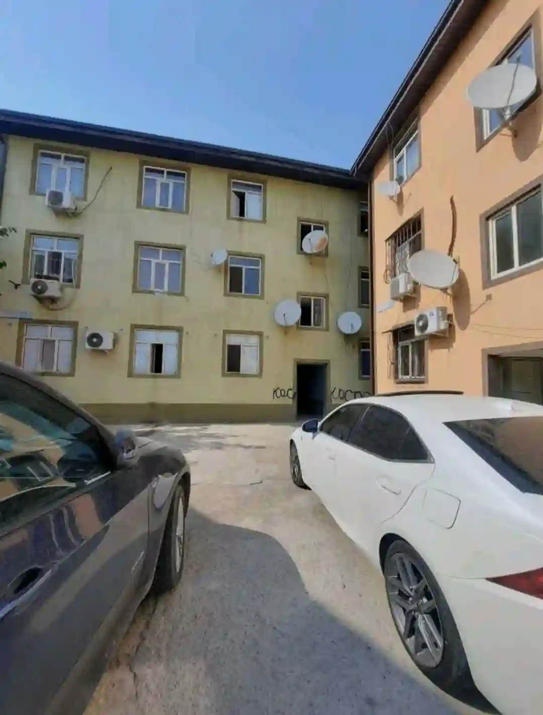 2-к квартира, 3 этаж, 57 м², Фирдавси