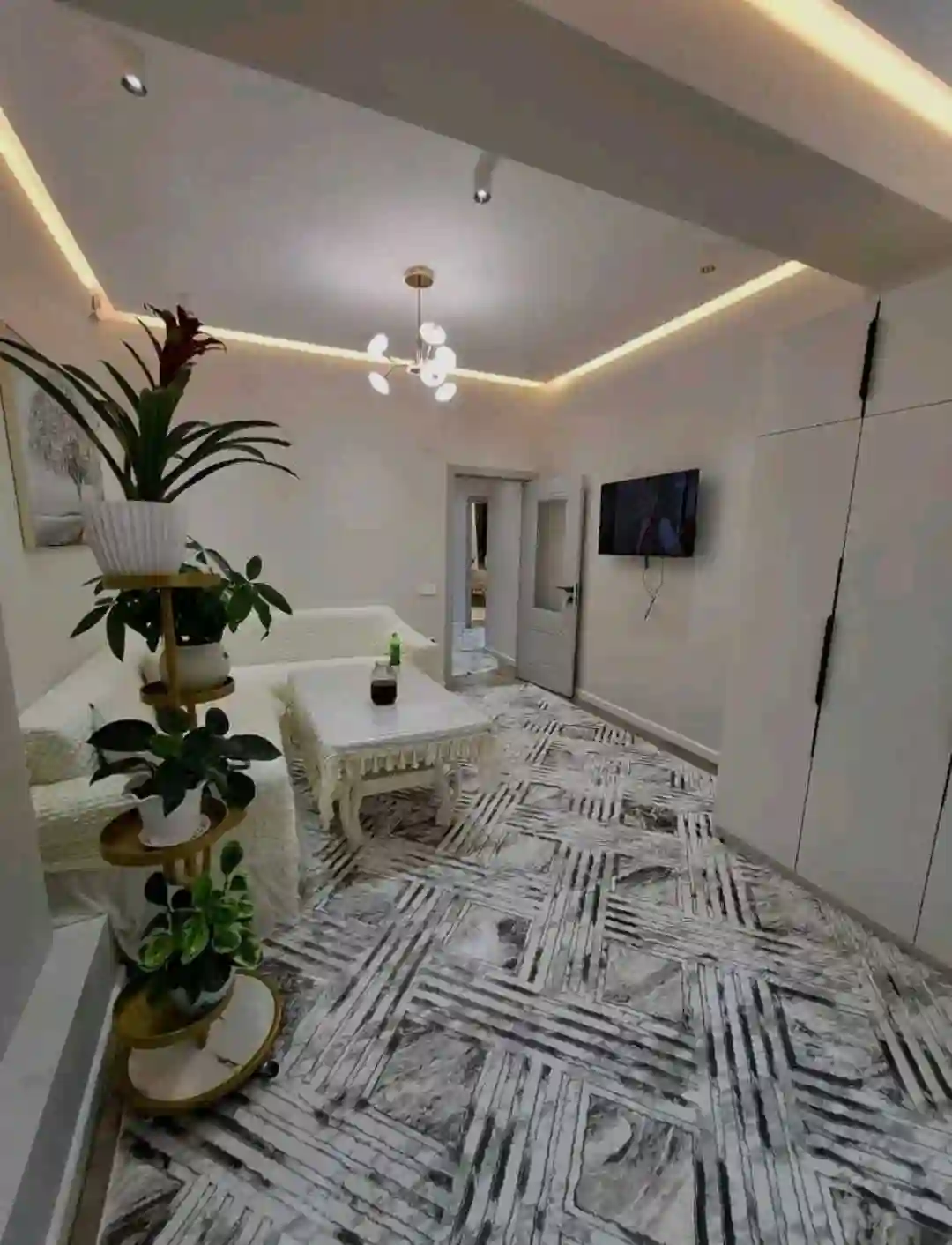 2-к квартира, 3 этаж, 73 м², Худжанд