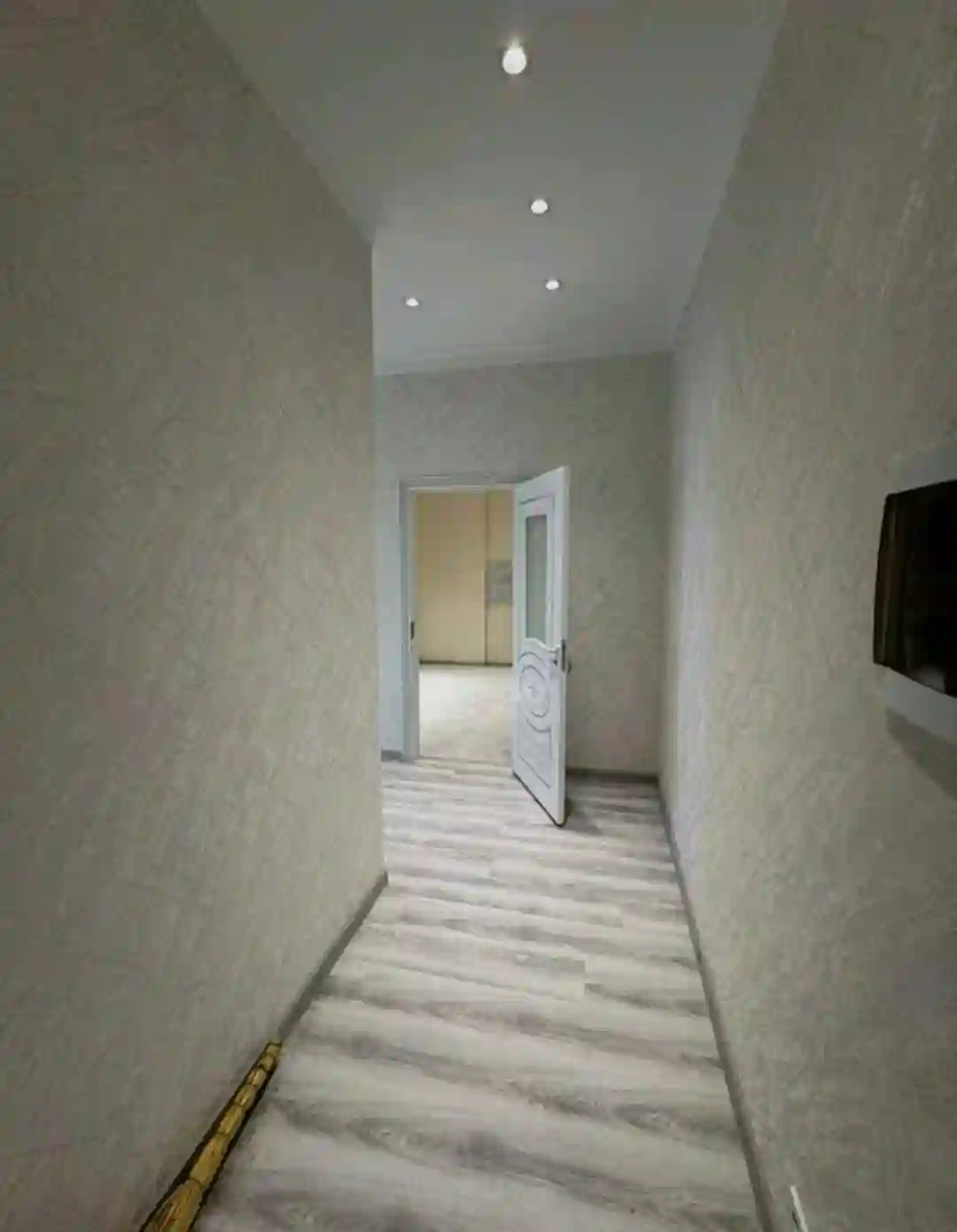 2-к квартира, 1 этаж, 64 м², Сино