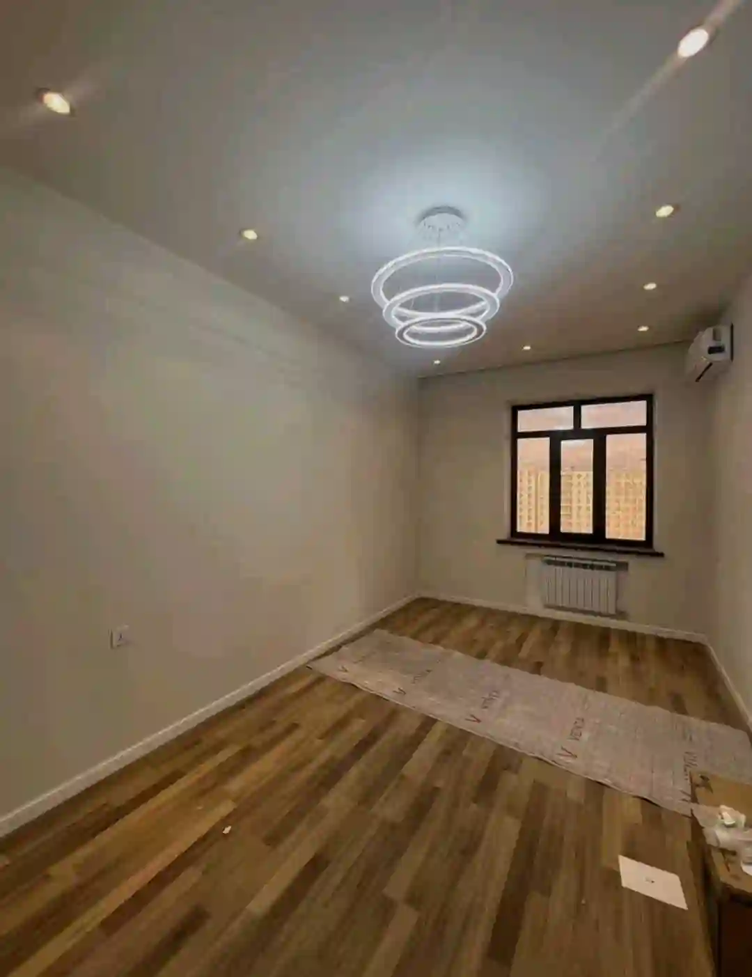 3-к квартира, 16 этаж, 90 м², Шохмансур