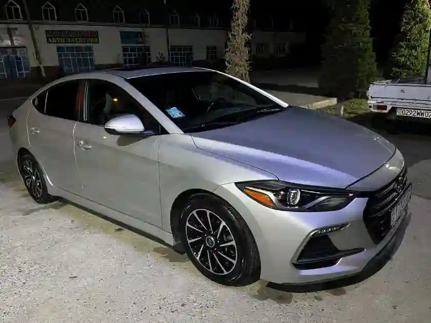 Hyundai Elantra 2018