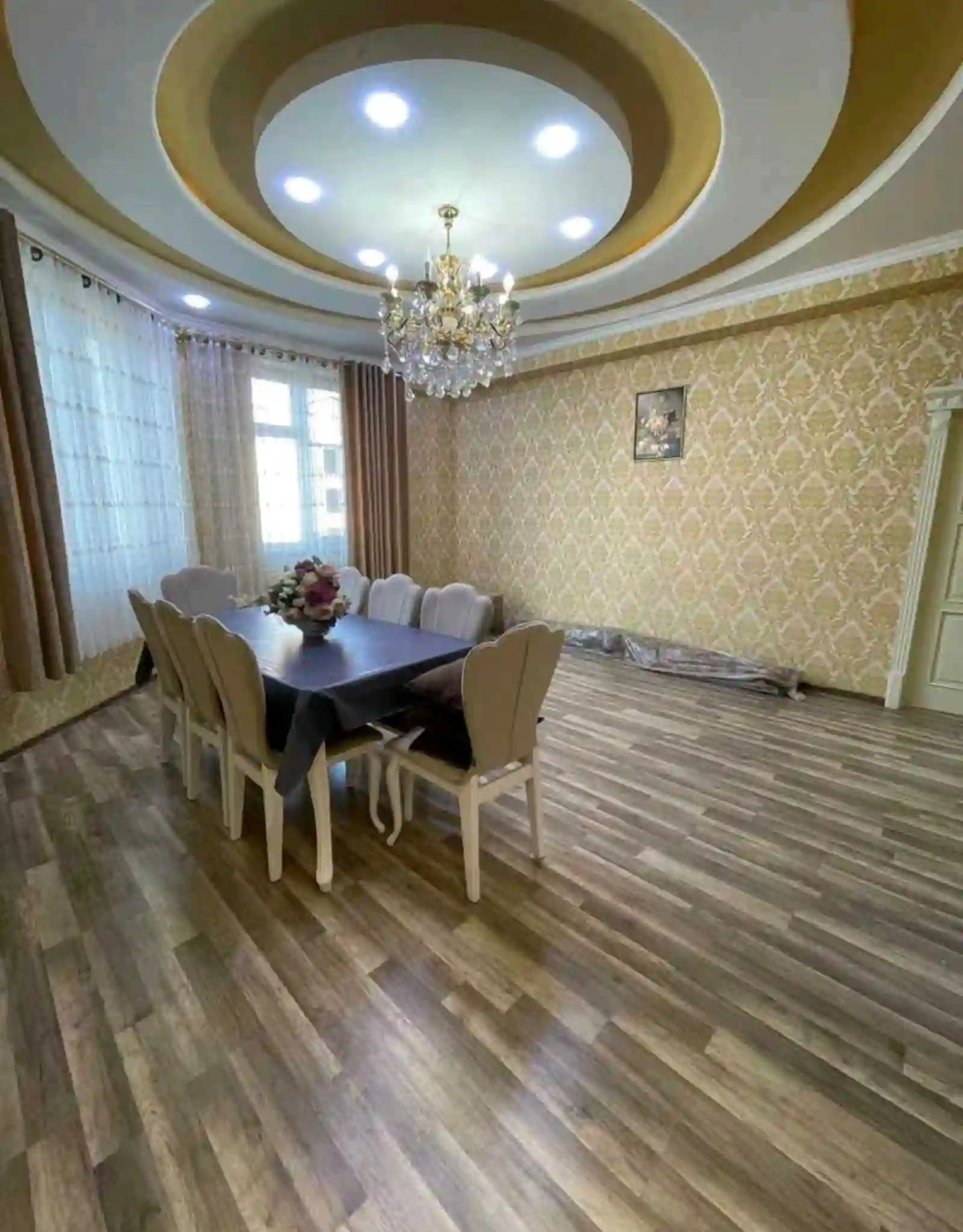 3-к квартира, 7 этаж, 102 м², Исмоил Сомони