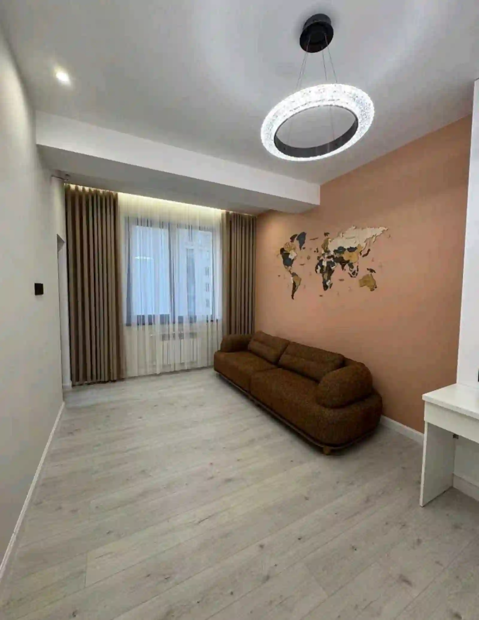 3-к квартира, 10 этаж, 132 м², Шохмансур