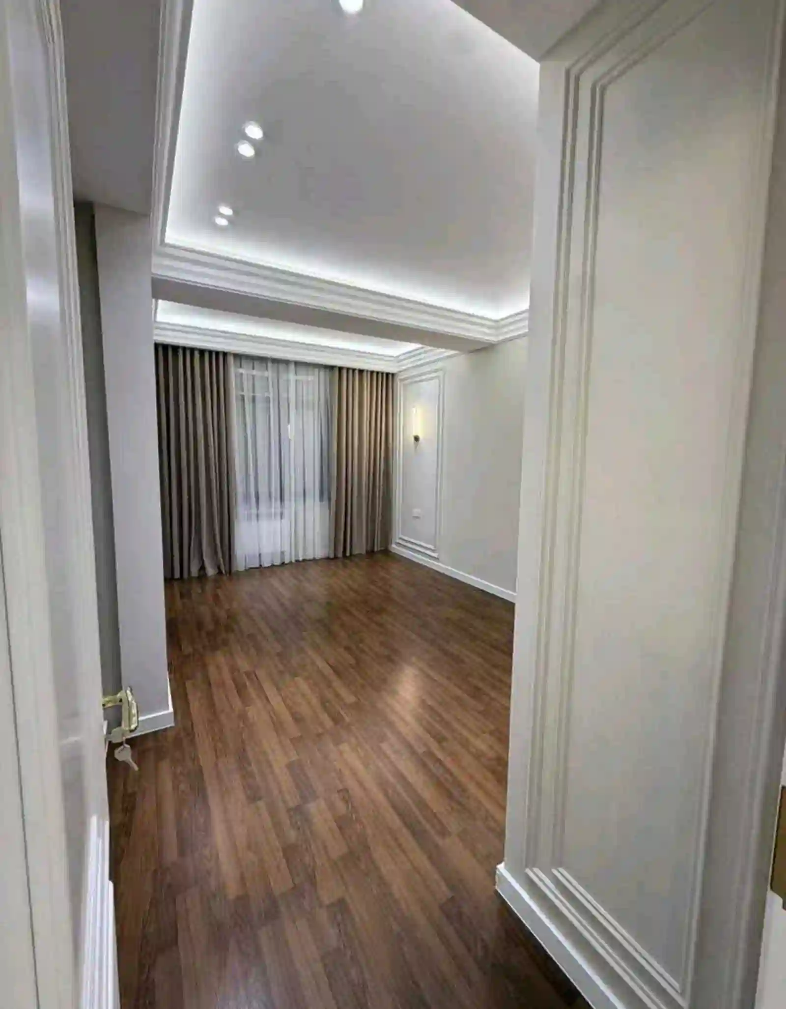 2-к квартира, 3 этаж, 76 м², Шохмансур