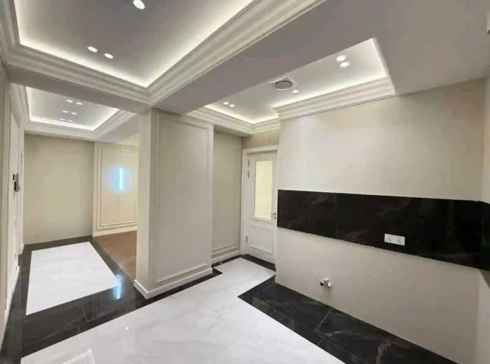 2-к квартира, 3 этаж, 76 м², Шохмансур