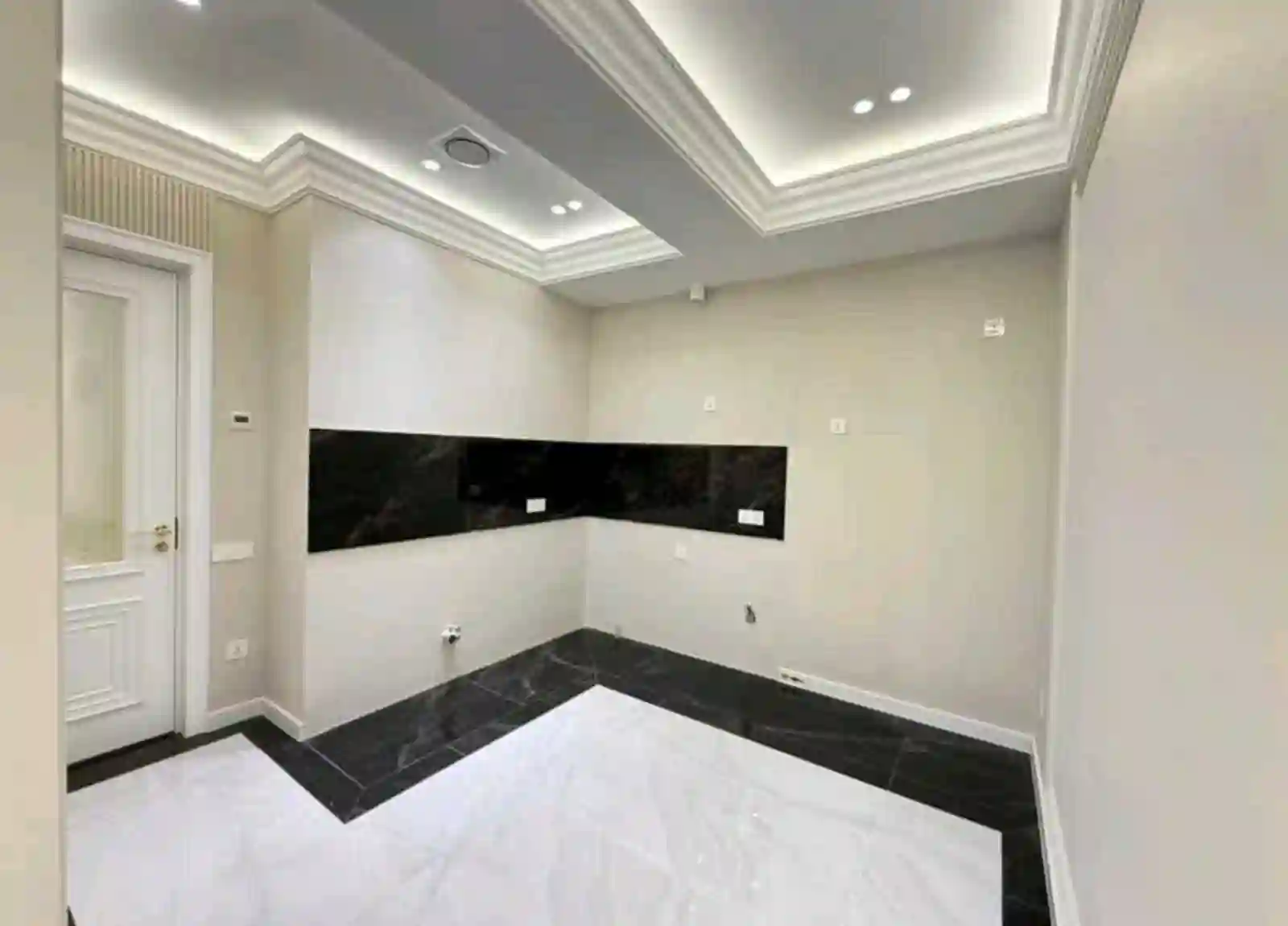 2-к квартира, 3 этаж, 76 м², Шохмансур