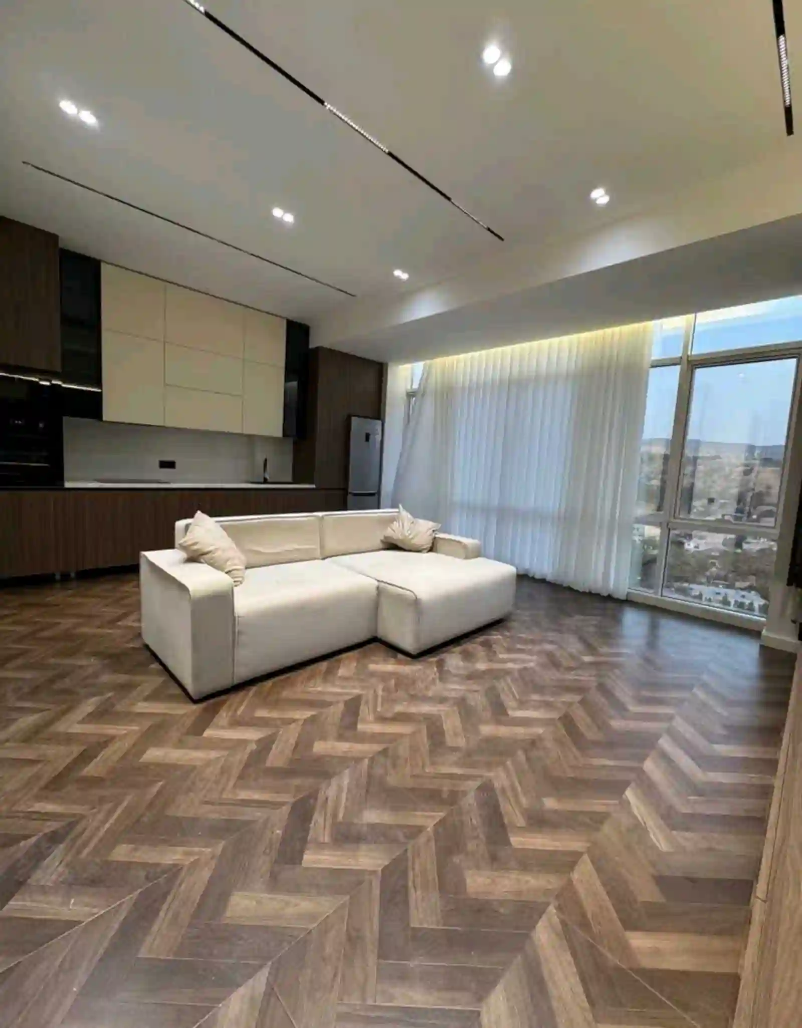 2-к квартира, 17 этаж, 64 м², Сино