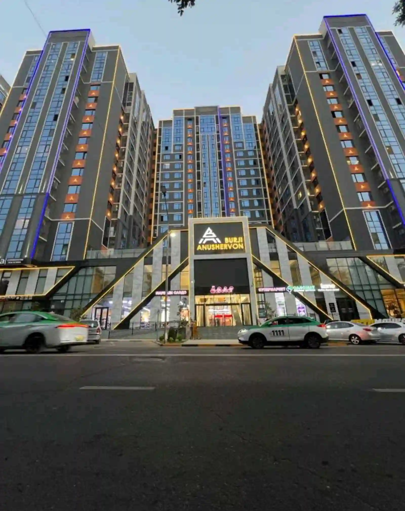 3-к квартира, 16 этаж, 98 м², Исмоил Сомони