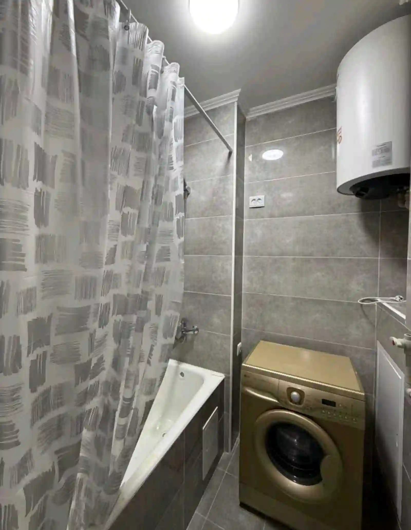 4-к квартира, 13 этаж, 75 м², Исмоил Сомони