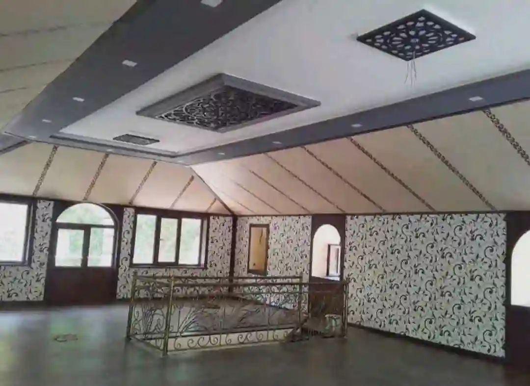 6 этажный, 9-комн. дом, 5002 м², 70 соток, Варзоб