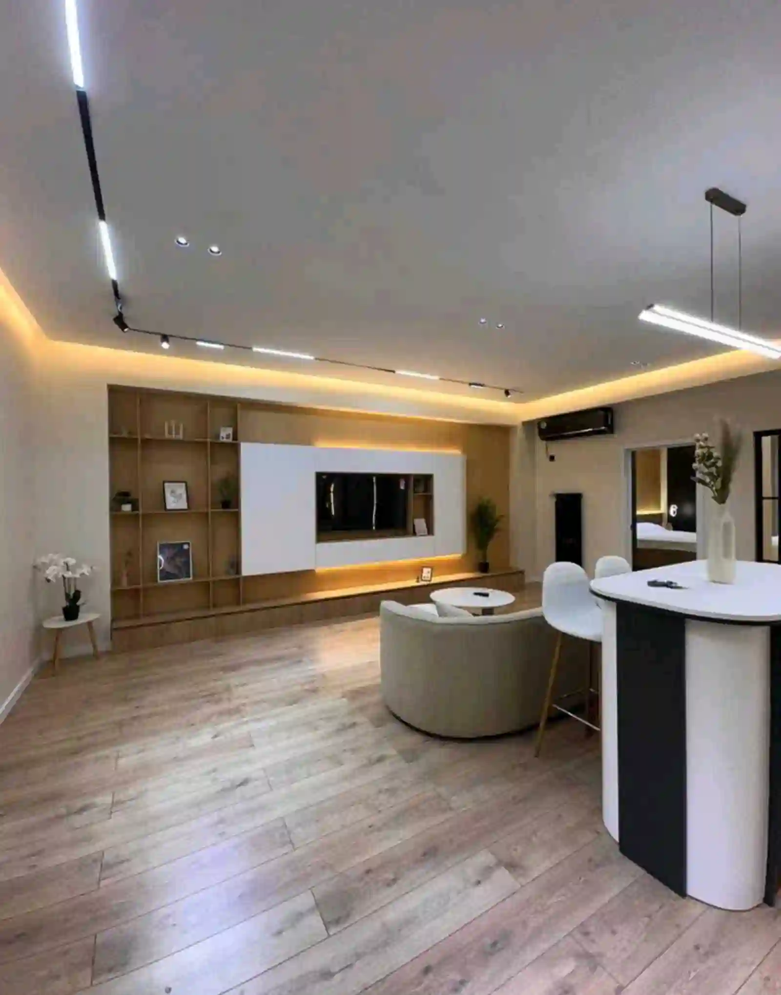 2-к квартира, 14 этаж, 91 м², Шохмансур