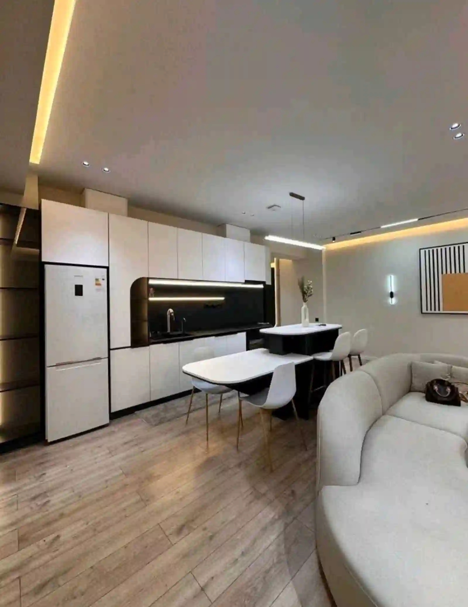 2-к квартира, 14 этаж, 91 м², Шохмансур